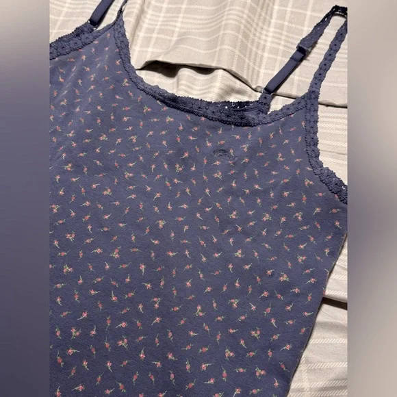 EUC PINK Victoria’s Secret Floral Crochet Trim Lounge Sleep Tank - Picture 2 of 7